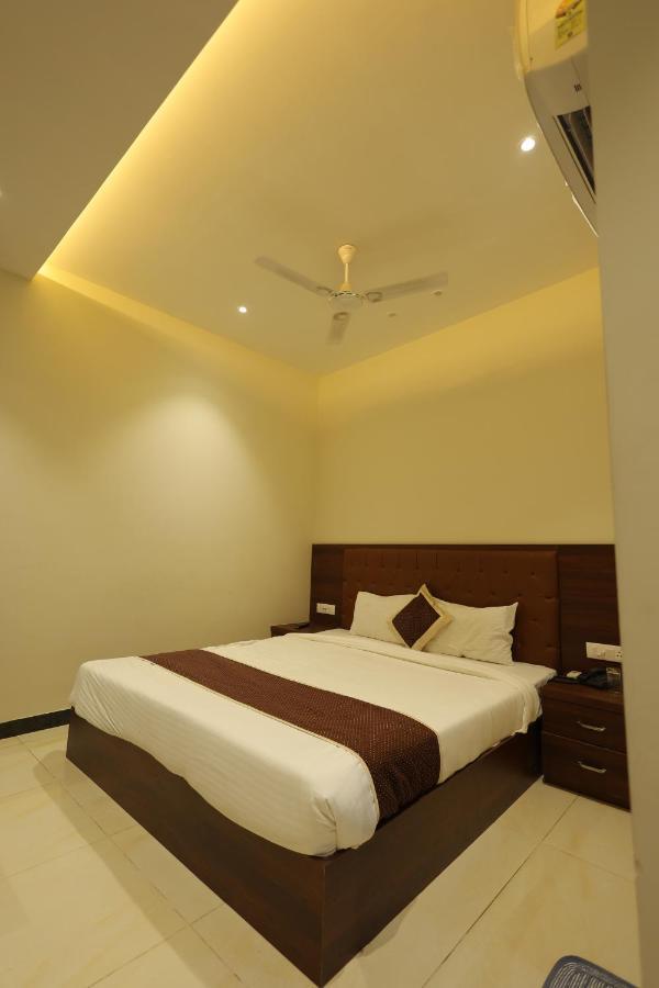 Hotel The Grand Tree Agra Eksteriør billede